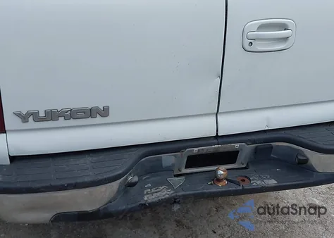 2002 GMC Yukon Sle z USA, uszkodzony, nr VIN 1GKEC13V12J169701